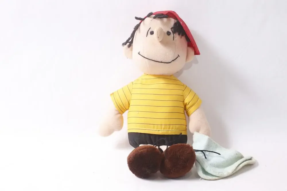 Peanuts Linus van Pelt Plush Doll UFS Vintage Soft Collectible Toy FLAW